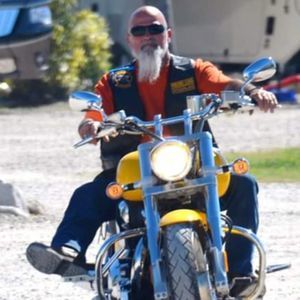 Meet your Posher, Raul